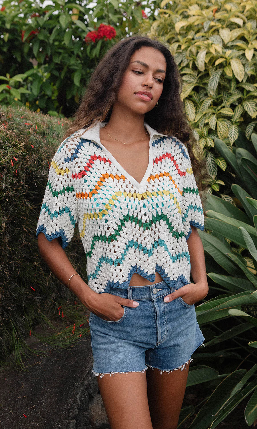 Load image into Gallery viewer, Lucienne Rainbow Scallop Crochet Top
