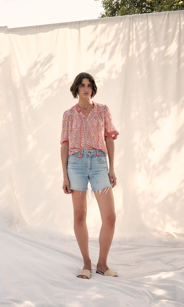 Meghry Retro Floral Block Top