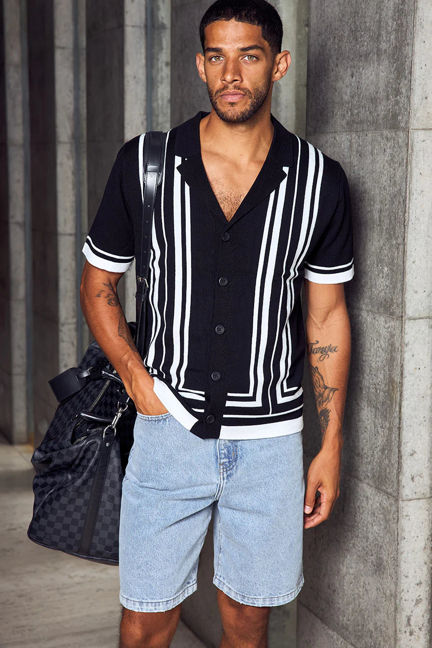 Load image into Gallery viewer, Levon Short Sleeve Knit Top Black/White
