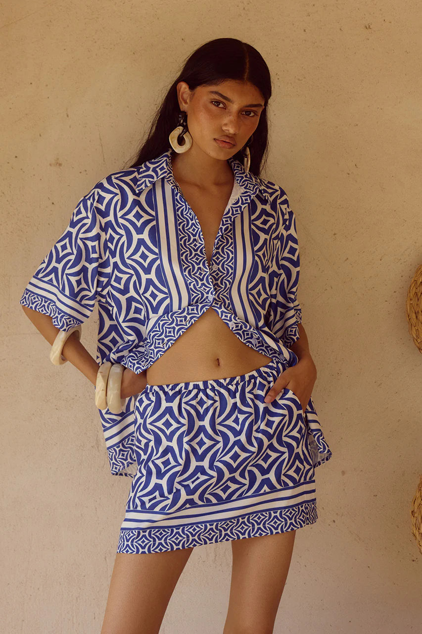 Load image into Gallery viewer, Alara Short Sleeve Shirt Navy
