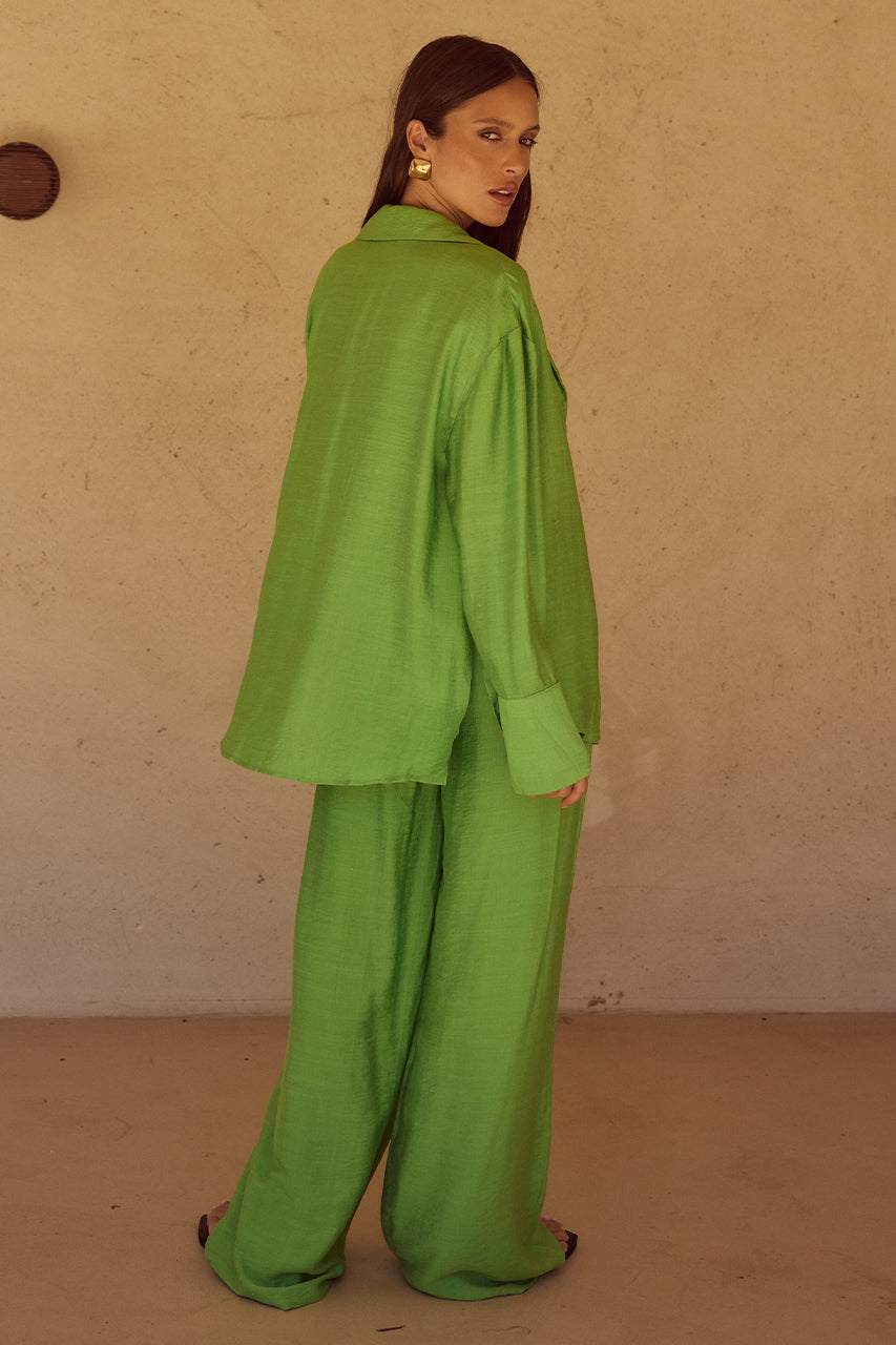 Load image into Gallery viewer, Jardin Shirt Apple - Top
