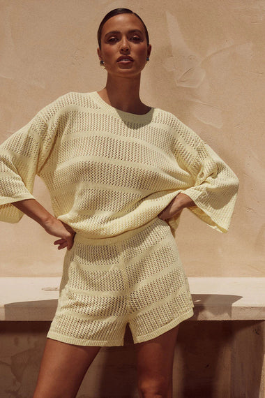 Samia Short Lemon