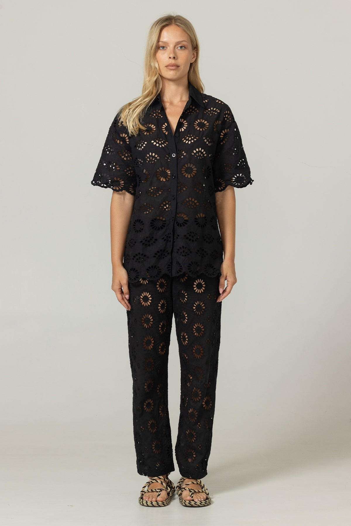 Load image into Gallery viewer, Shirt Mira Black - Top
