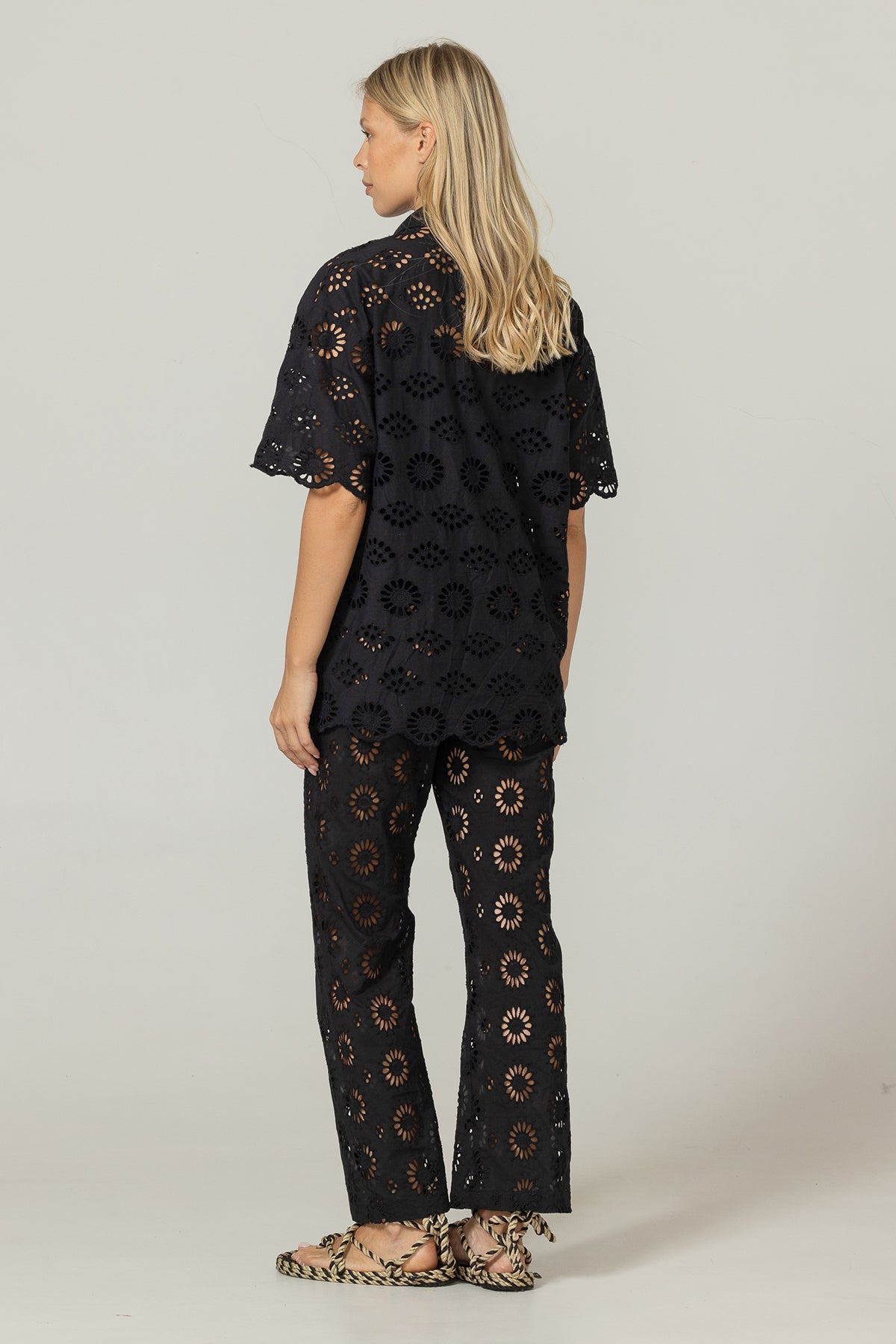 Load image into Gallery viewer, Shirt Mira Black - Top
