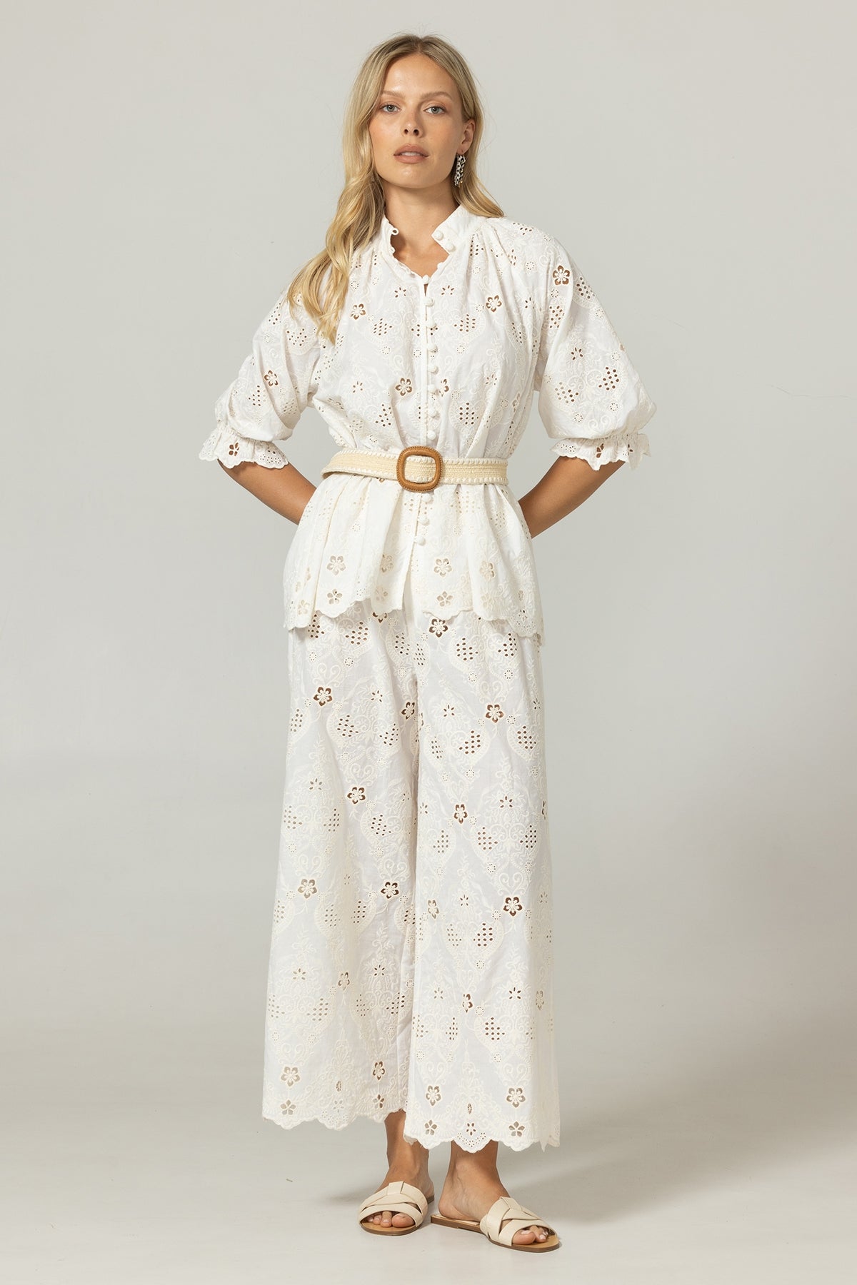 Load image into Gallery viewer, Shirt Serena Ecru - Top
