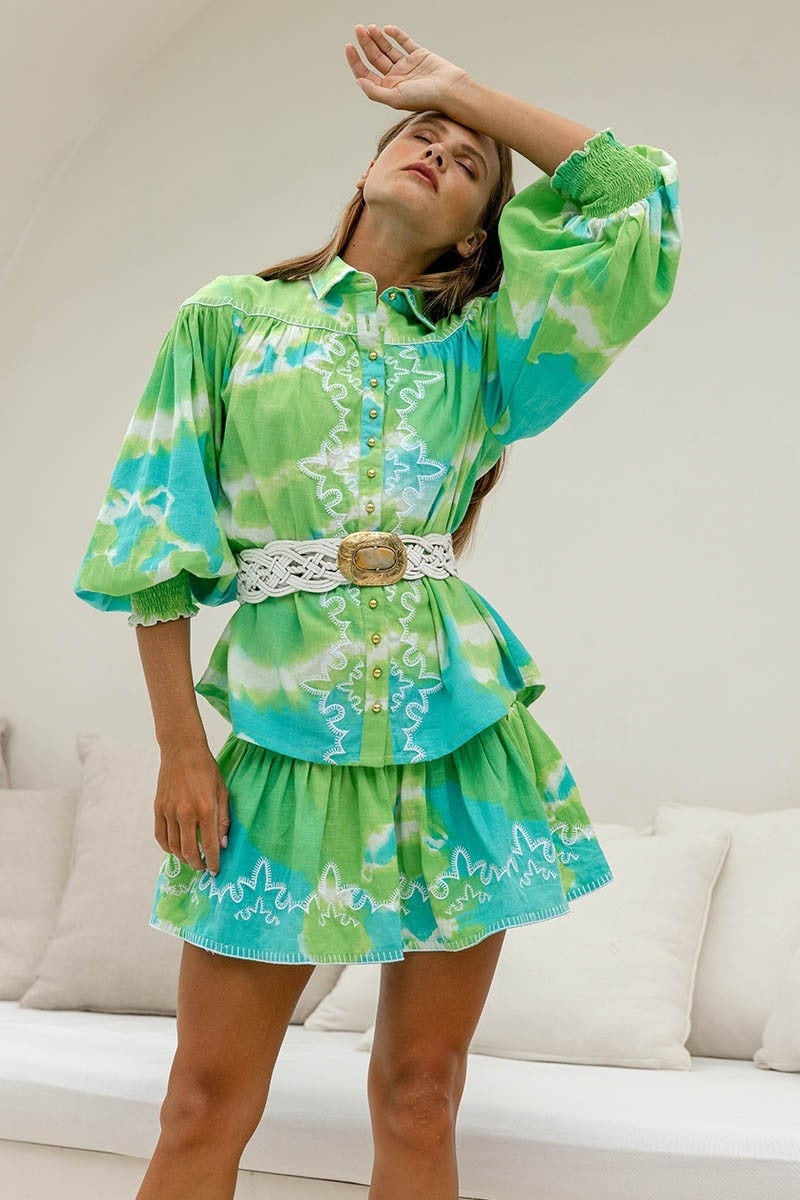 Load image into Gallery viewer, Full length of Shirt Hayley Green Aqua on model
