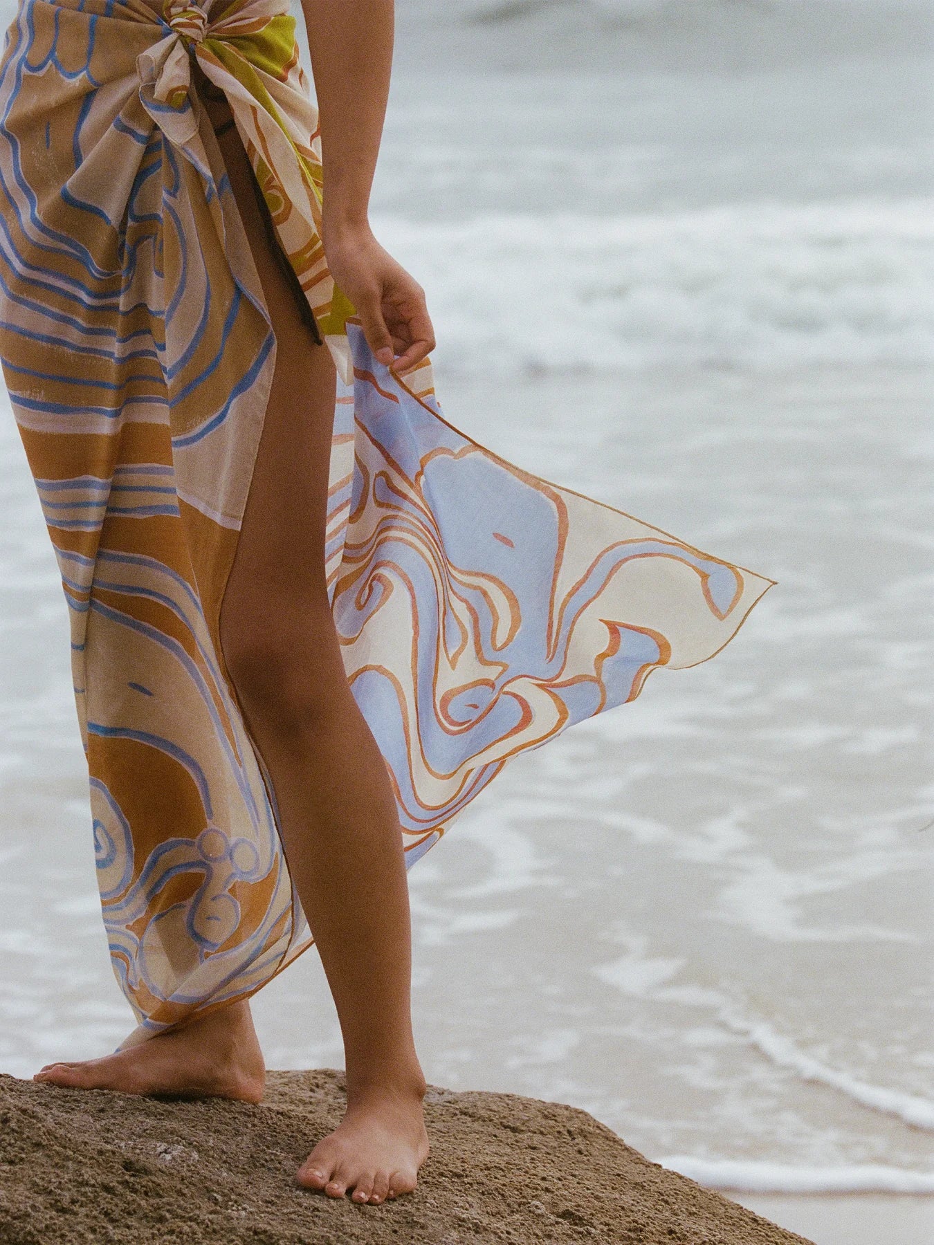 Load image into Gallery viewer, Square Pareo Siren Tile - ONE SIZE - Sarong
