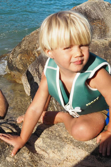 Kids Swim Vest Into The Jungle Green