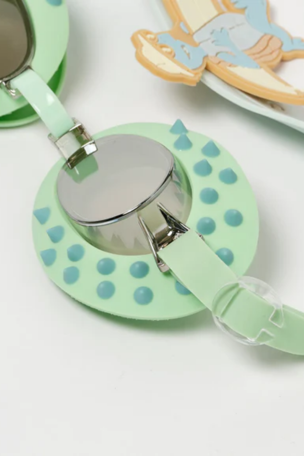 Load image into Gallery viewer, Kids Swim Goggles Shred Turtle Aqua
