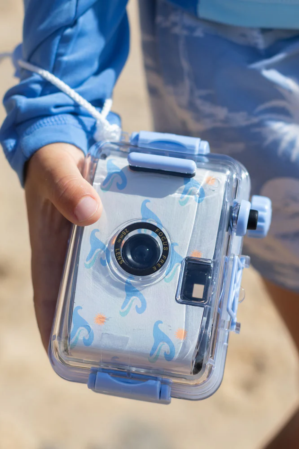 Load image into Gallery viewer, Underwater Camera Blue Wave
