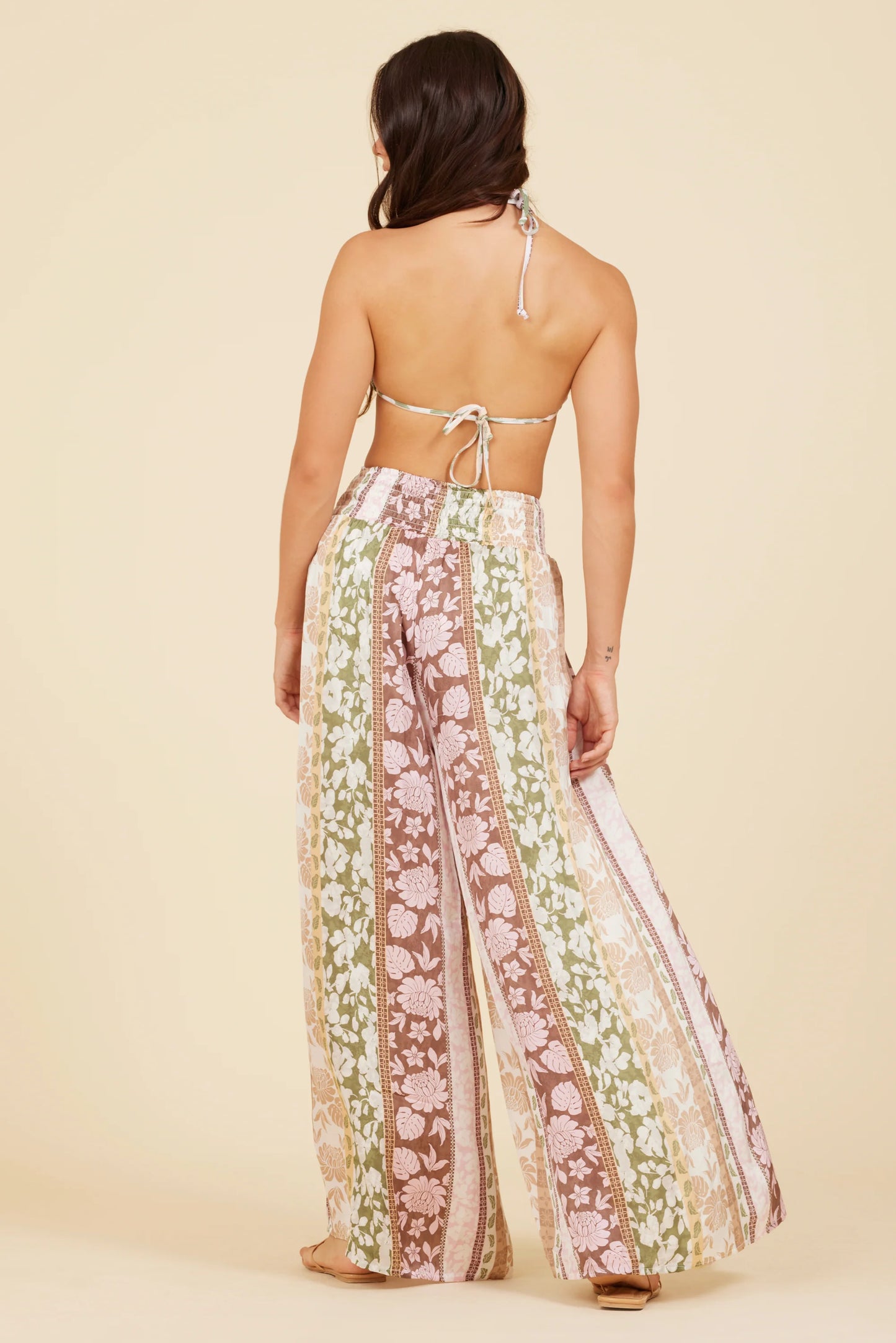 Load image into Gallery viewer, Pacific Tropical Satin Printed Flowy Pants - Bottoms
