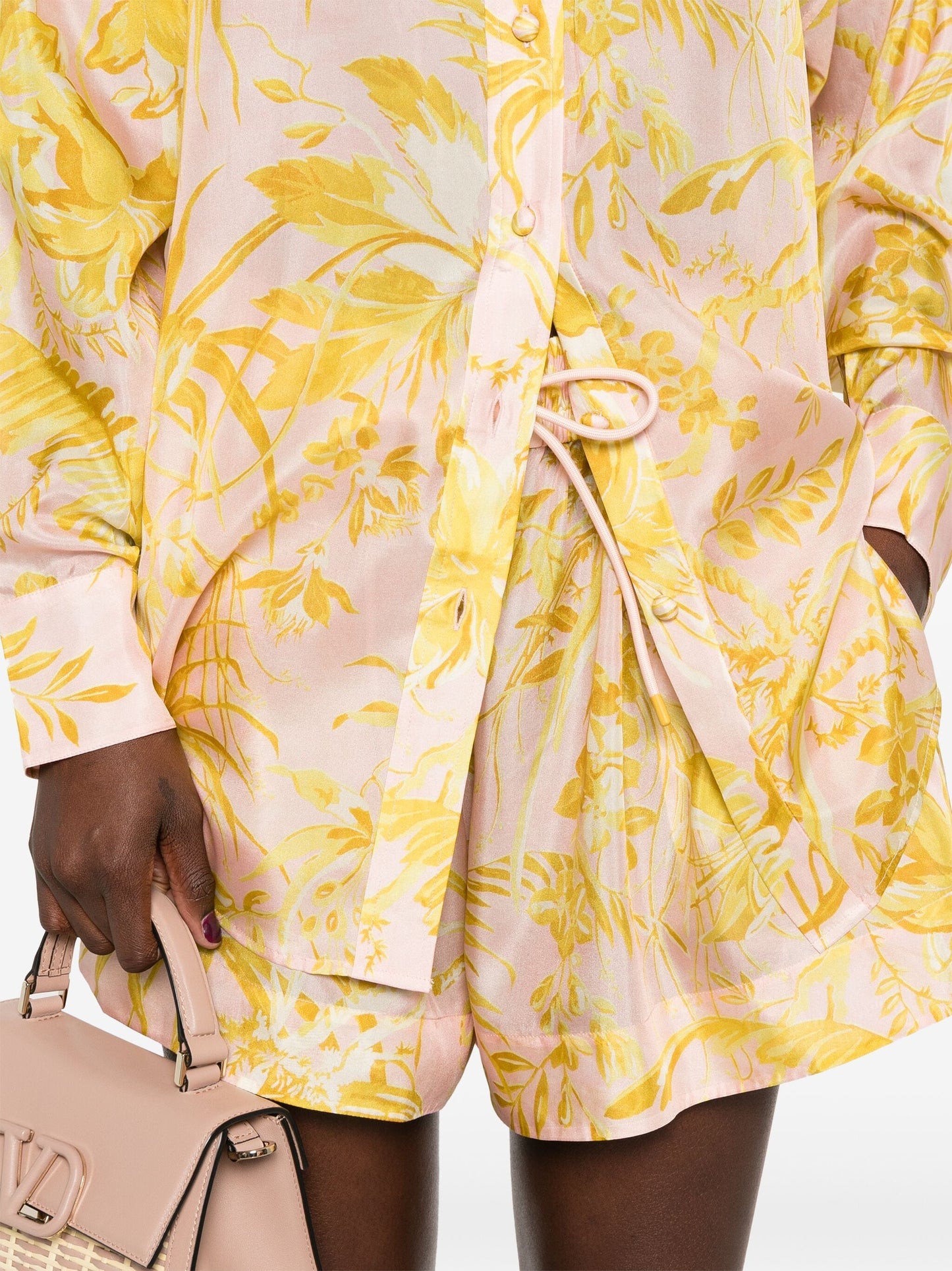 Load image into Gallery viewer, Floral Print Silk Short - Shorts
