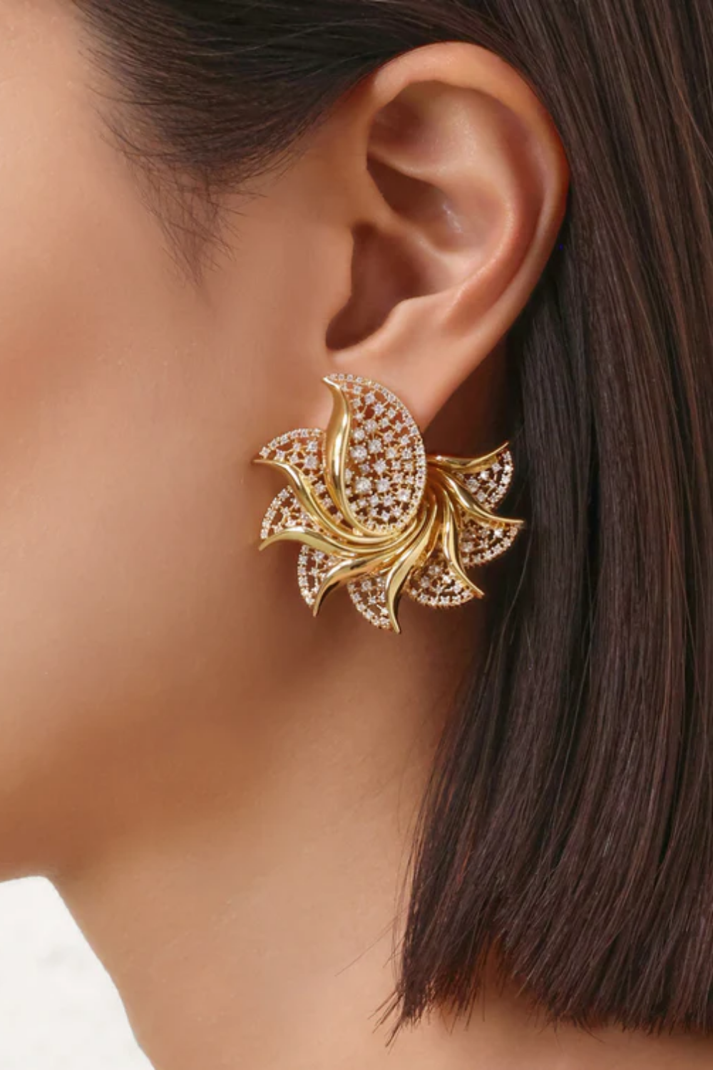 Load image into Gallery viewer, Nova Pave Studs
