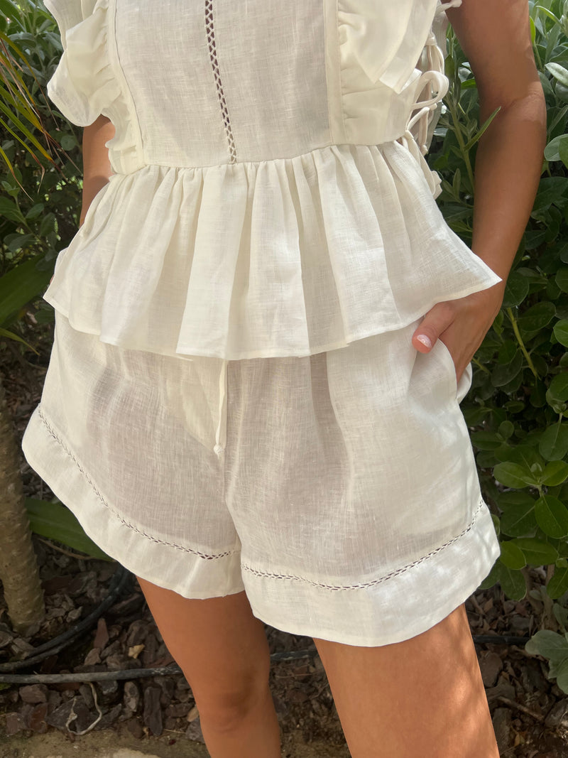 Ellis Shorts Off White