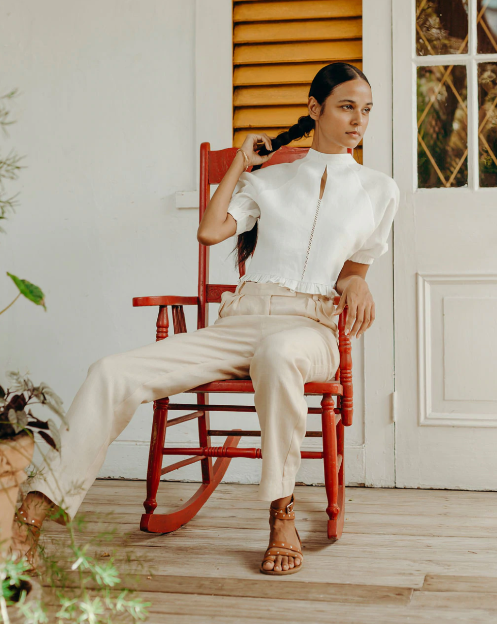 Load image into Gallery viewer, Elia Top Off White - Top
