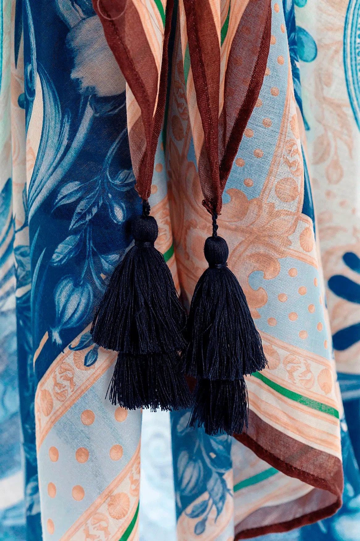 Load image into Gallery viewer, Marine Cardumen Pareo - ONE SIZE - Sarong
