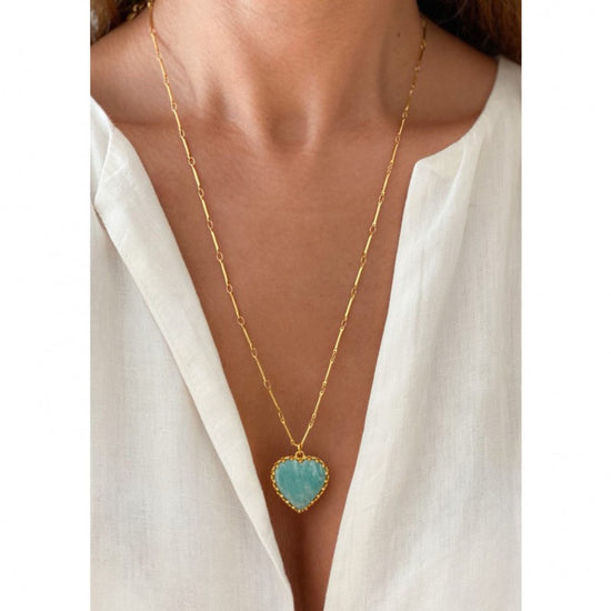 Sara Lashay Womens Chain Link Heart Necklace