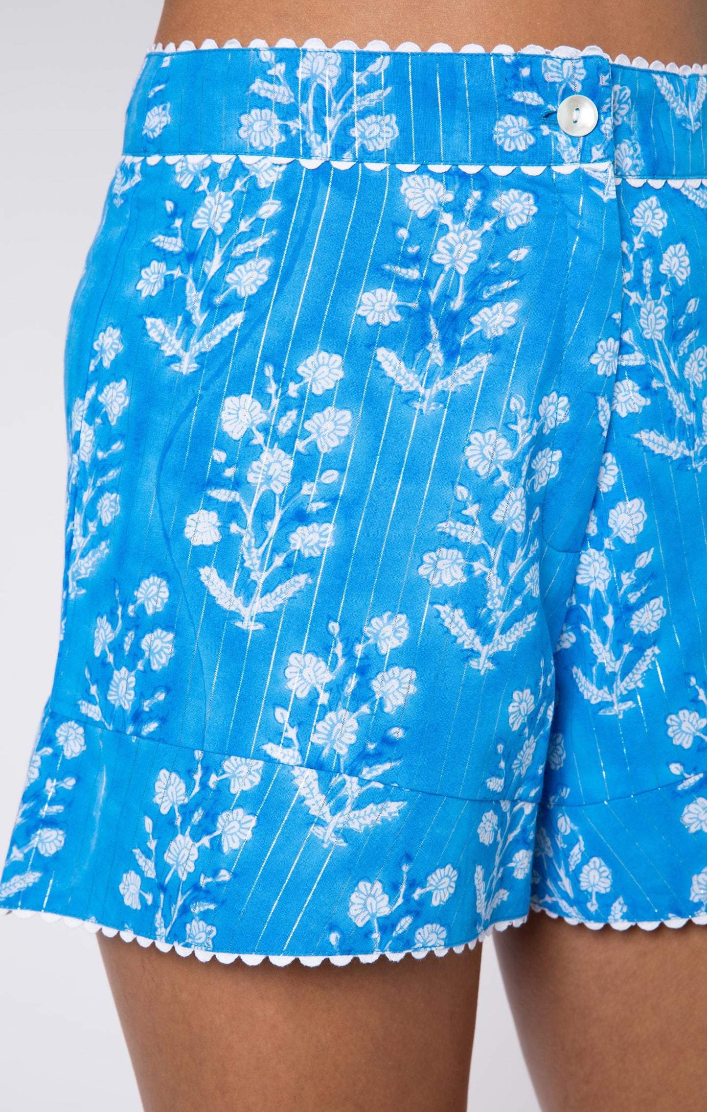 Load image into Gallery viewer, Small Flower Print High Waisted Shorts W/Lurex L Sapphire/Silver - Shorts
