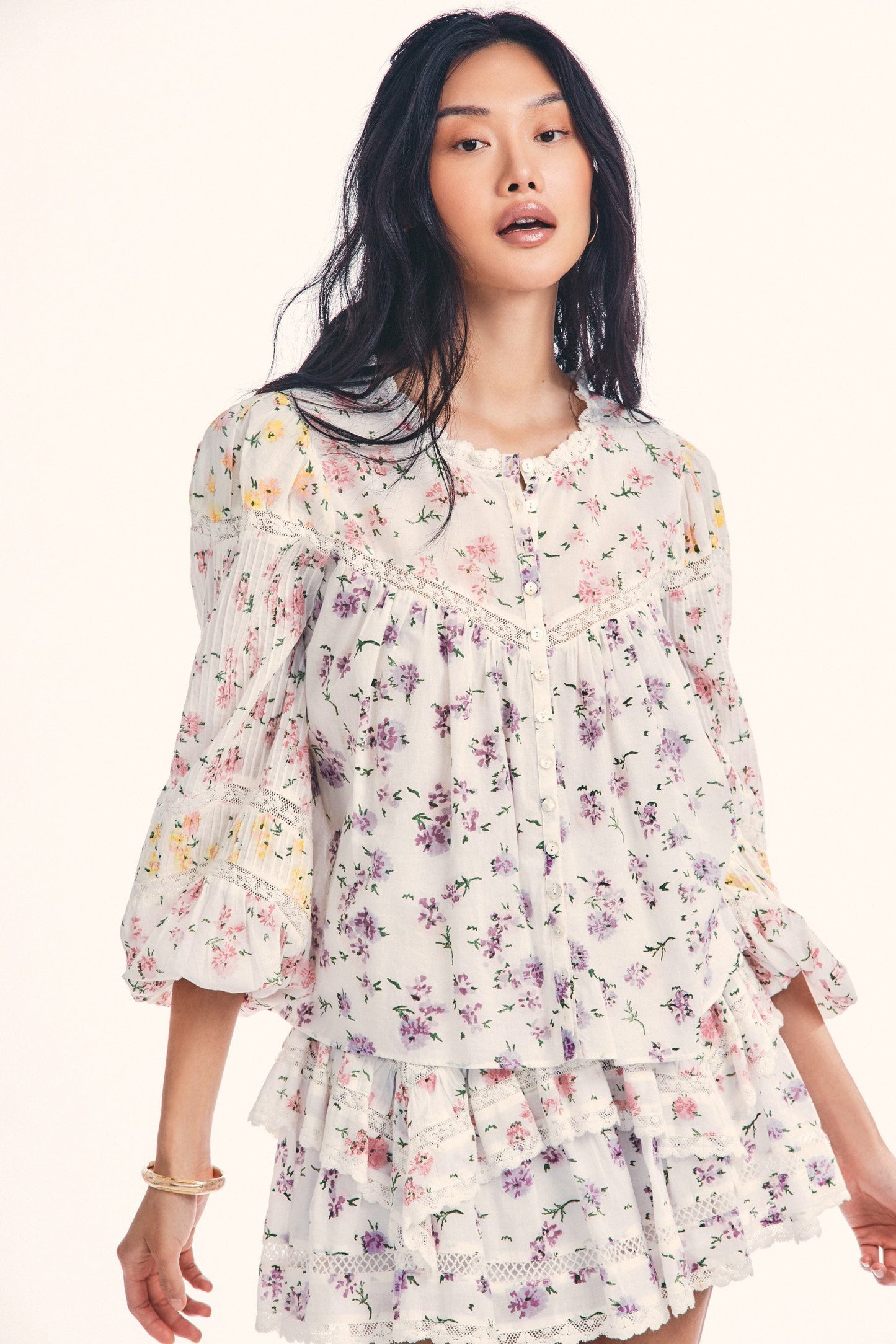 Load image into Gallery viewer, Badyn Blouse Fruit Bliss - Top
