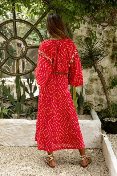 Kaftan with Voluminous Sleeves