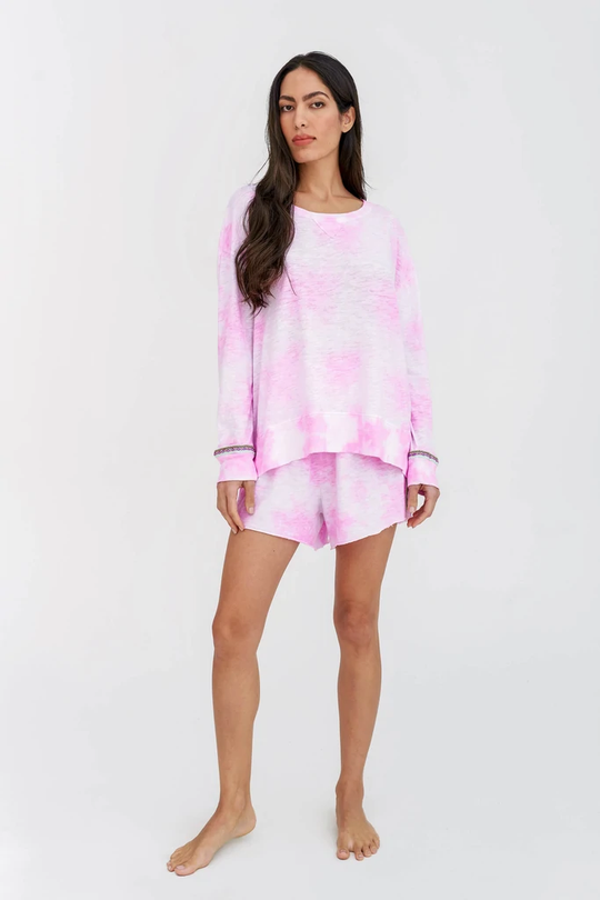 Woman wearing Pitusa cotton lounge set