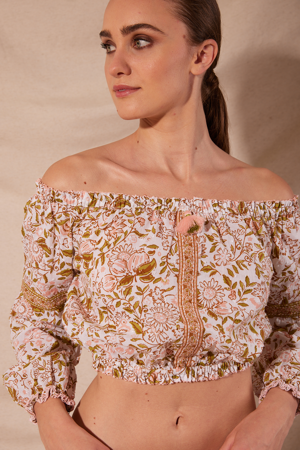 Load image into Gallery viewer, Top Nana Green Menton Cotton Plumeti - Top
