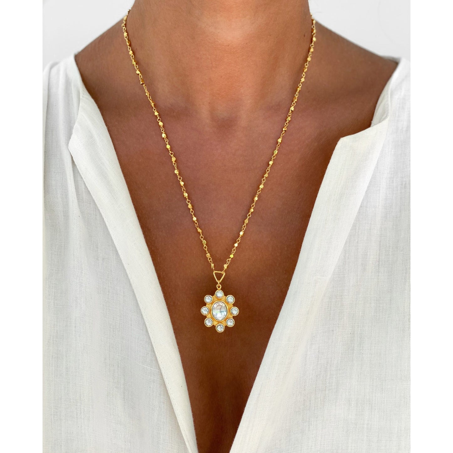 Load image into Gallery viewer, Letizia White Necklace
