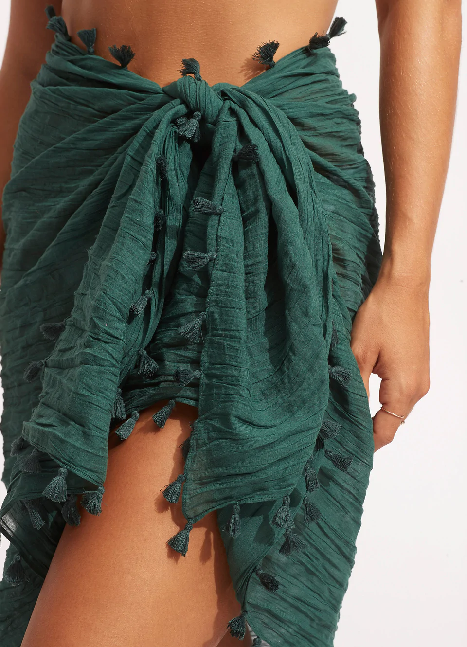 Load image into Gallery viewer, Beach Edit Cotton Gauze Sarong Evergreen - ONE SIZE - Sarong
