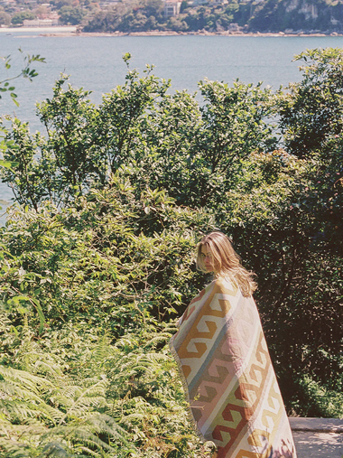 Ember Woven Blanket - ONE SIZE - Towel